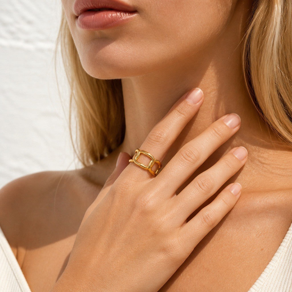 Bague Alaia