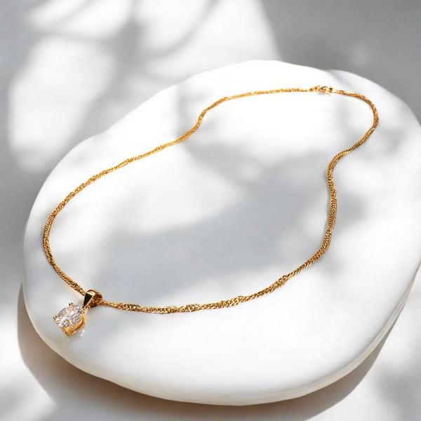 Collier Victoria