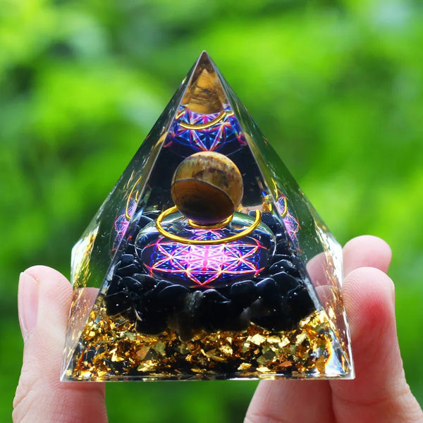 Pyramide énergétique en orgonite