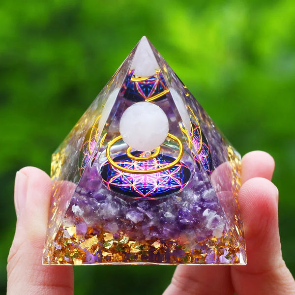 Pyramide énergétique en orgonite