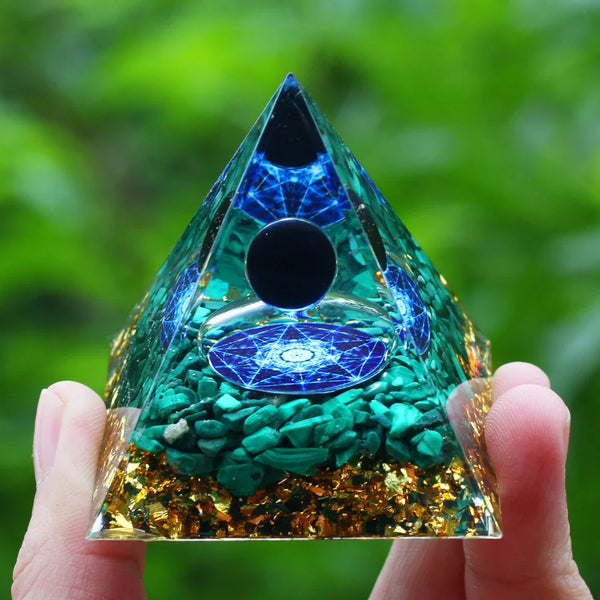 Pyramide énergétique en orgonite
