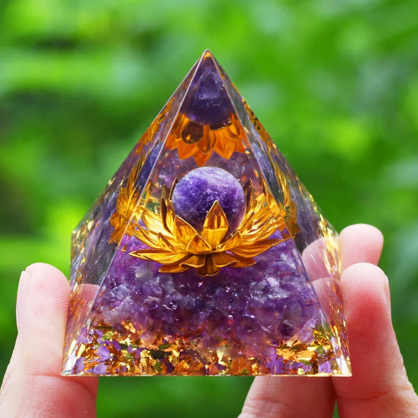 Pyramide énergétique en orgonite