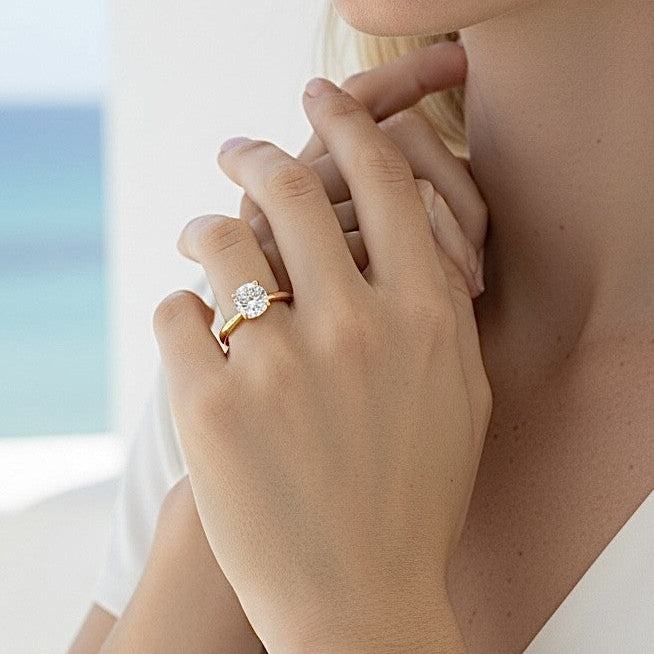 Bague Victoria, solitaire en oxyde de zirconium et plaqué or -  Bijoux MOONSTRA
