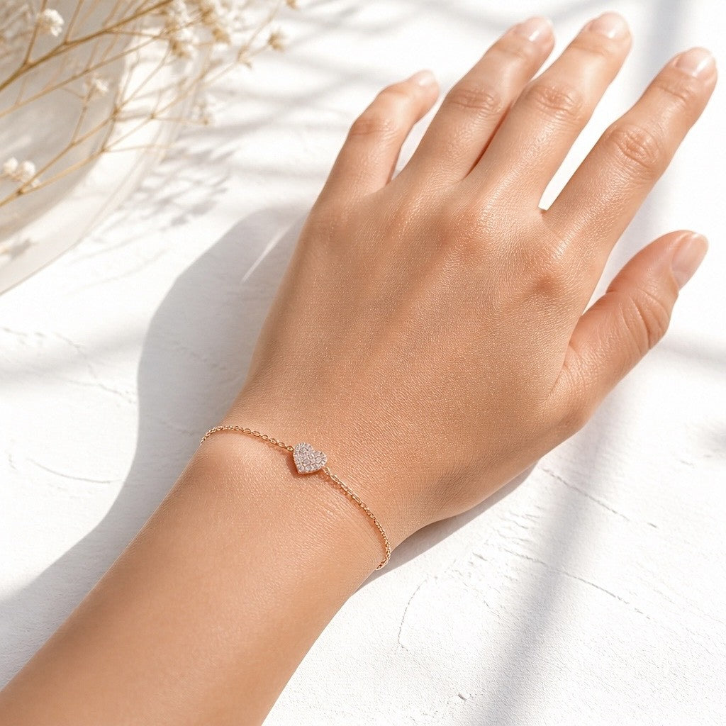 Bracelet Aïna, cœur en plaqué or et oxydes de zirconium -  Bijoux MOONSTRA