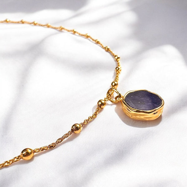 Collier personnalisable Adara en plaqué or et pierre de Sodalite bleue – Maille forçat boule - Bijoux MOONSTRA